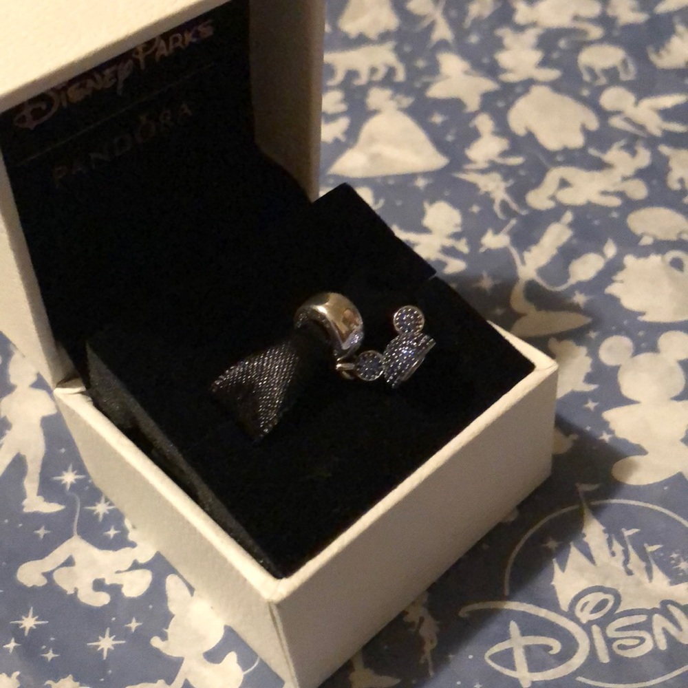 Pandora Disney Mickey Mouse Ear Hat Charm - Picture 3 of 4